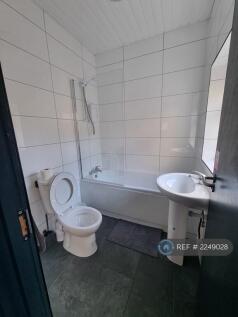 Downstairs Bathroom 