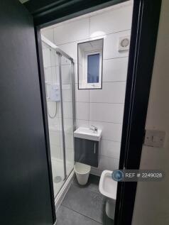 Upstairs Bathroom