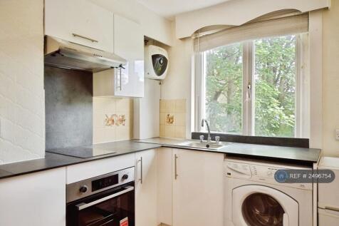 Studio Flat