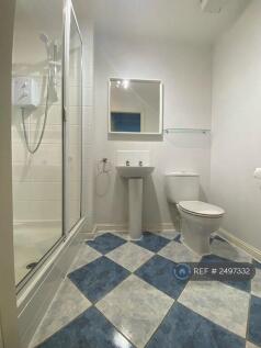 Shower Ensuite