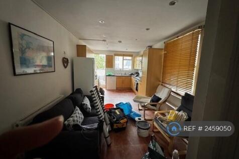 Kitchen/Living Area