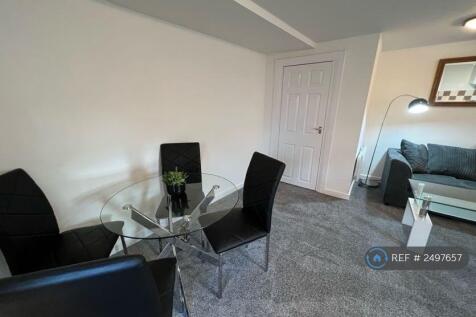 Living Room/Kitchen