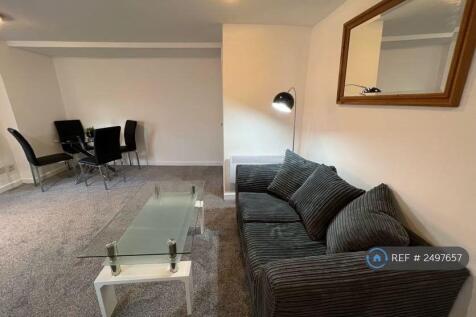 Living Room/Kitchen