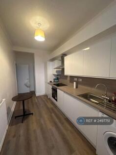 Kitchen (Photo 1)