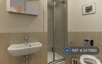 Primary En-Suite 
