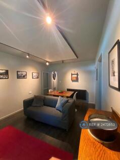 Living/Dining 4