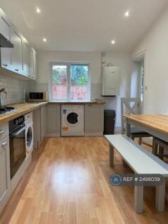 Kitchen/ Breakfast Room 