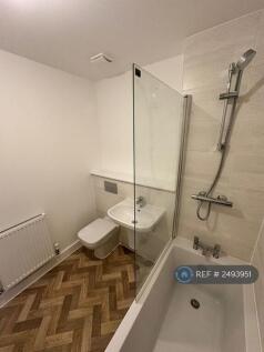 Bathroom First Floor