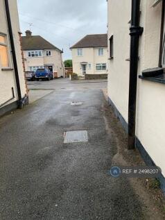 Side Driveway To Garage