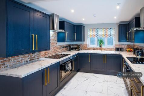 Shared Kitchen 