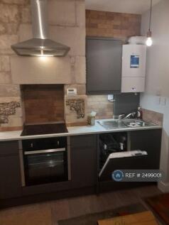 Kitchen, Lounge, Dw,Wm,Cooker ,Hob, Td, Fridge 