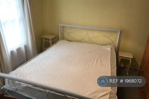 Front Double Bedroom