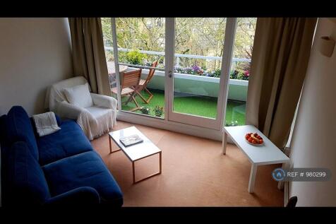 Living Room Onto Balcony