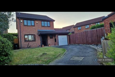 Family-Focused 4-Bed Detached House, Lower Earley