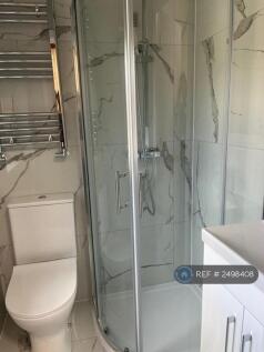 Room 5 - En-Suite