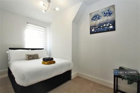 Bedrooom 2
