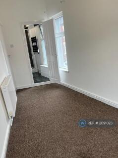 Bedroom With En Suite