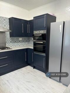 Main Kitchen With American Ff