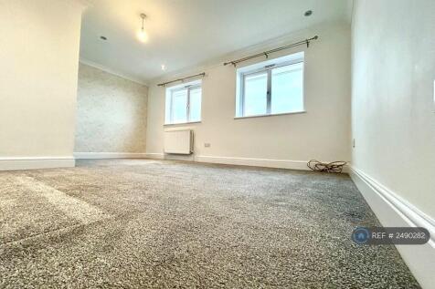 Huge Master Bedroom 