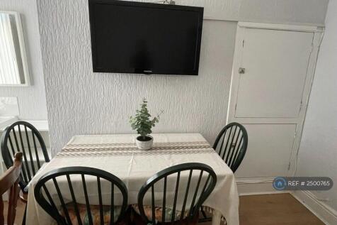 Living Room/Dinning Room