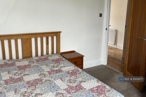 Bedroom - Entrance