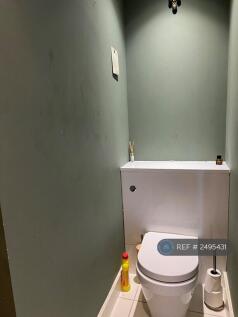Downstairs Toilet 