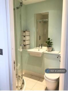 Double Bedroom-1 En-Suite 