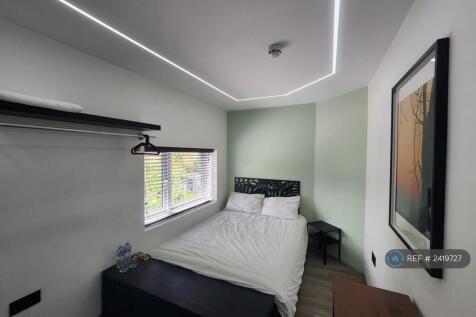 En-Suite Room 4