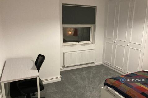 Room 4 - Available On 26th July (£750)