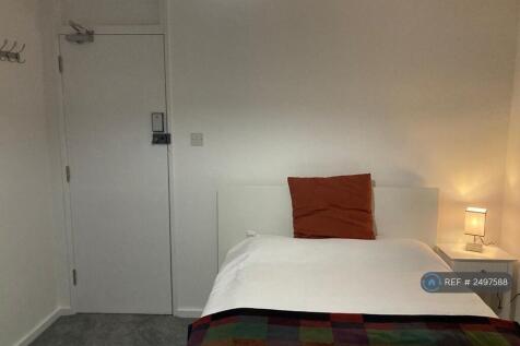 Room 5 - Available On 26th July (£725)