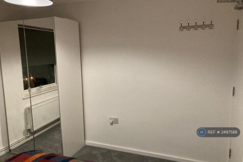 Room 5 - Available On 26th July (£725)