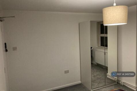 Room 2 - Available On 1st August (£800)