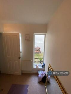 Third (Small Room)/Office/Walk In Closet