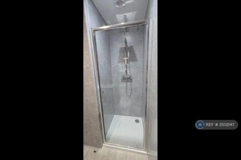 Bedroom 1 Ensuite