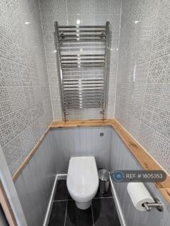 Room 8 Wc
