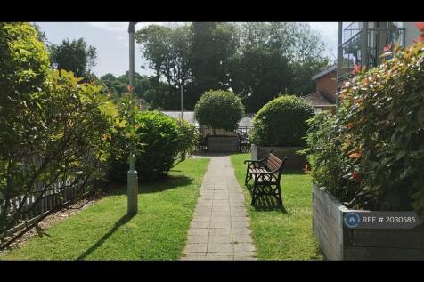 Communal First Floor Garden
