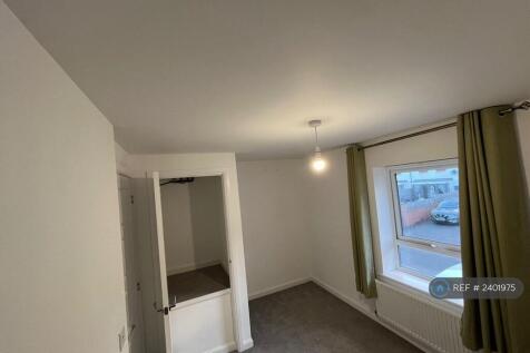 2nd Bedroom Strorage