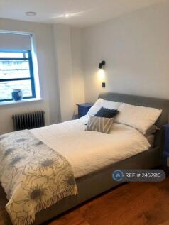 Bed Room 