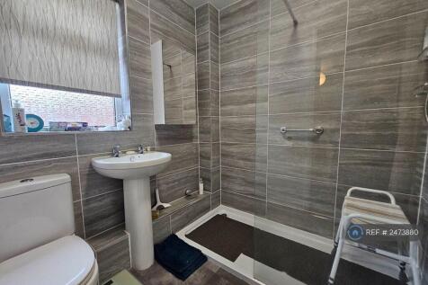 Upstairs Bathroom