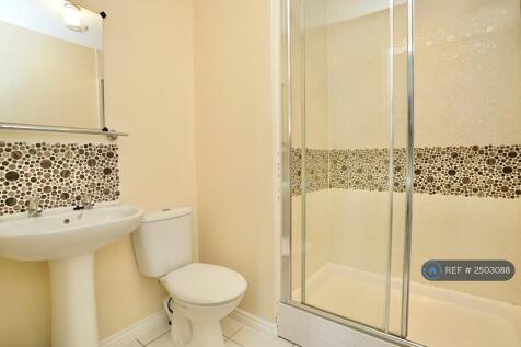 Master Bedroom En Suite