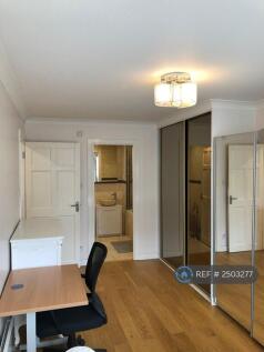 En-Suite Bedroom