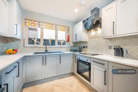 Communal Kitchen 