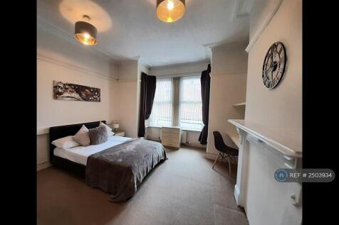 Large Double Room - Let