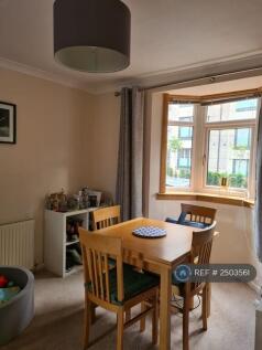 Dining/Lounge