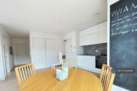 Dinning Table 