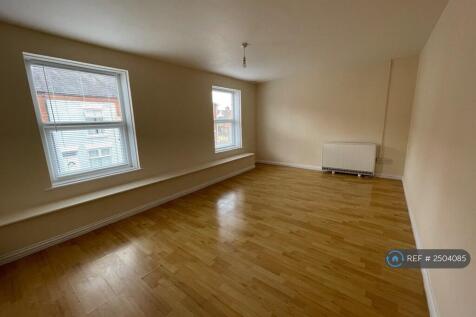 Large Double Bedroom