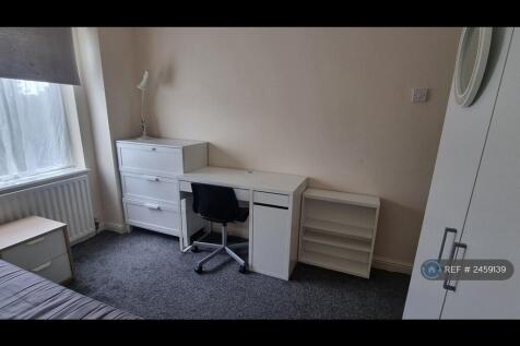 Abbey Room £415 All Bills Included 