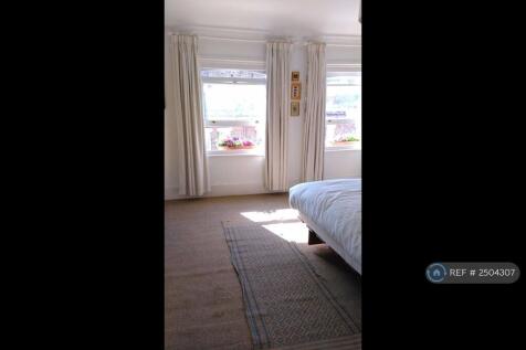 Master Bedroom (Spacious Double)