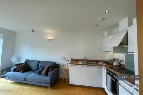Open Plan Kitchen &amp; Living Area