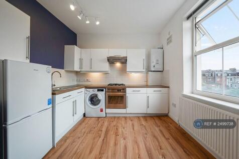 Kitchen/Living Area